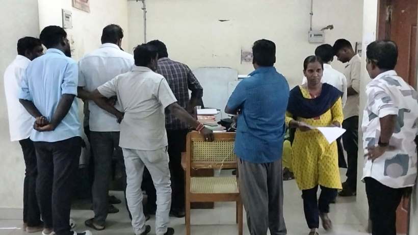 பெரம்பலூர்: நகராட்சி அலுவலகத்தில் லஞ்ச ஒழிப்பு போலீசார் திடீர் சோதனை!