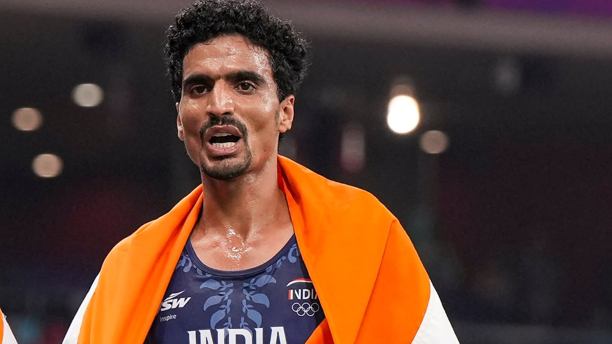 ஆசிய விளையாட்டில் 10,000 மீ ஓட்டத்தில் 2 பதக்கம் வென்ற ஒரே இந்தியர்.. குல்வீர் வெள்ளி வென்று சாதனை