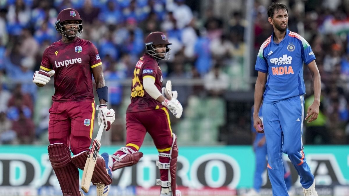 IND vs WI: குல்தீப் 4 விக்கெட்.. வெஸ்ட் இண்டீஸ் சிறப்பான ஸ்கோர்.. இந்தியாவுக்கு 296 ரன்கள் இலக்கு