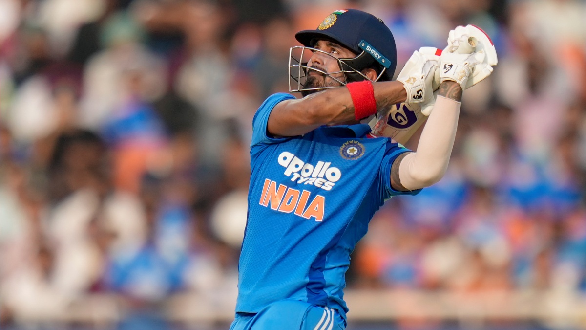 IND vs WI: ராகுல் டிராவிட்டின் 27 ஆண்டுக்கால சாதனையை சமன் செய்த கேஎல் ராகுல்
