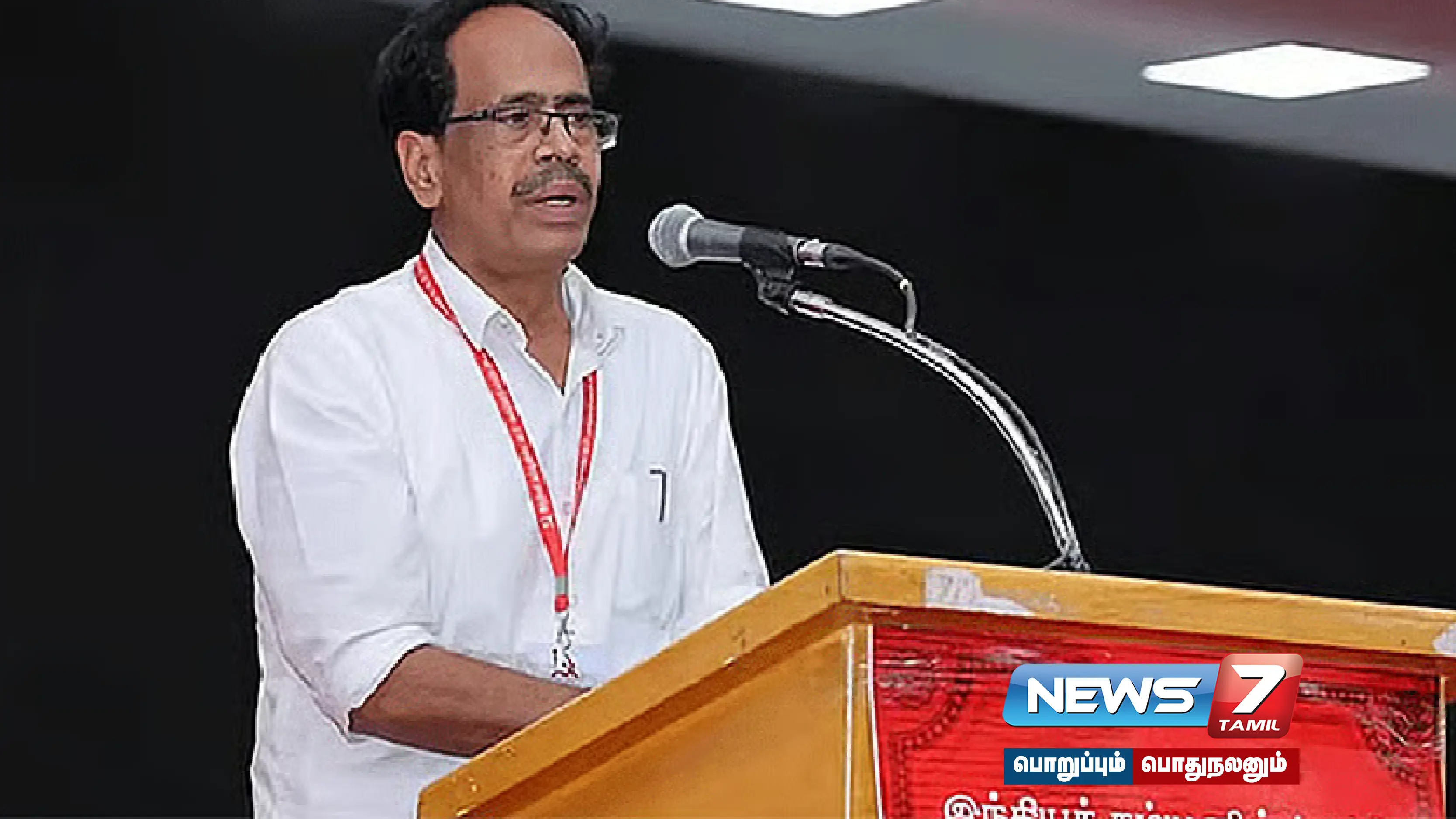 இந்தி மொழியில் ஊர் பெயர்கள் எழுதப்பட்ட விவகாரம்