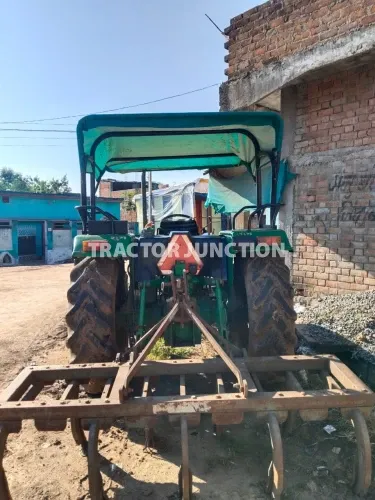 ஜான் டீரெ 5105 చిత్రాలు