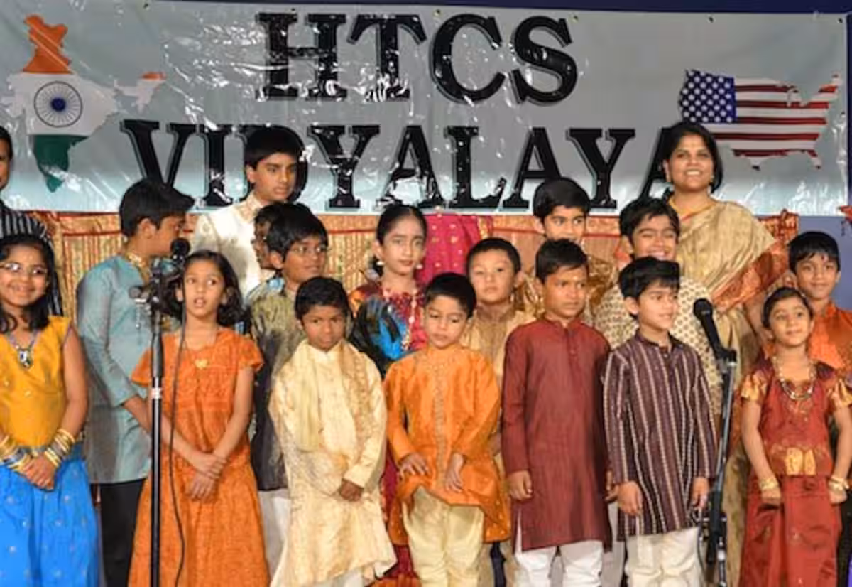 இந்து கோயில் மற்றும் கலாச்சார சங்கத்தில் (HTCS) தமிழ் வகுப்பு