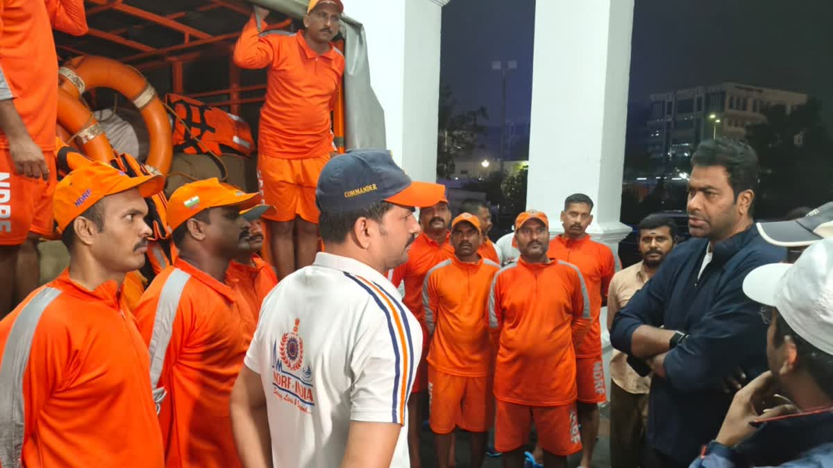 வடகிழக்கு பருவமழை: சென்னைக்கு தேசிய பேரிடர் மீட்புக் குழு அனுப்பி வைப்பு