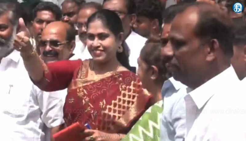 பாஜகவில் இருந்து விலகி தவெகவில் இணைகிறார் விஜயதரணி..!!
