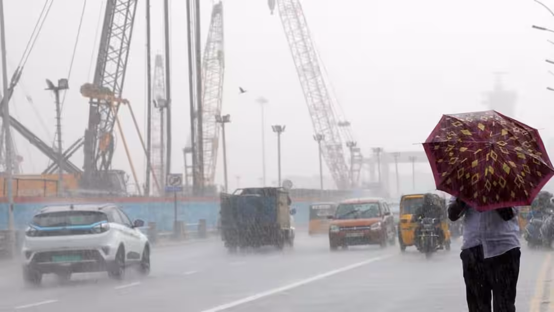 TN Weather Update: மீண்டும் சென்னையில் மழையா? 5 மாவட்டங்களுக்கு கனமழை வார்னிங்