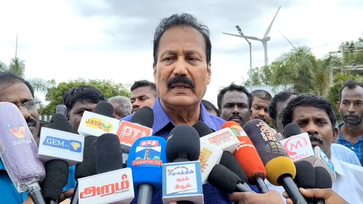 எம்எல்ஏ பதவிகளை ராஜினாமா செய்தவர்கள் மீது விசாரணை தேவை