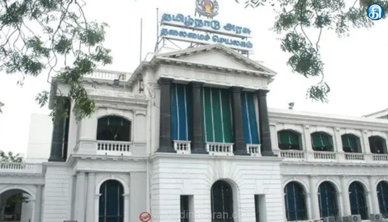 தமிழகத்தில் 4 ஐஏஎஸ் அதிகாரிகளை பணியிடமாற்றம் செய்து தலைமைச் செயலாளர் உத்தரவு