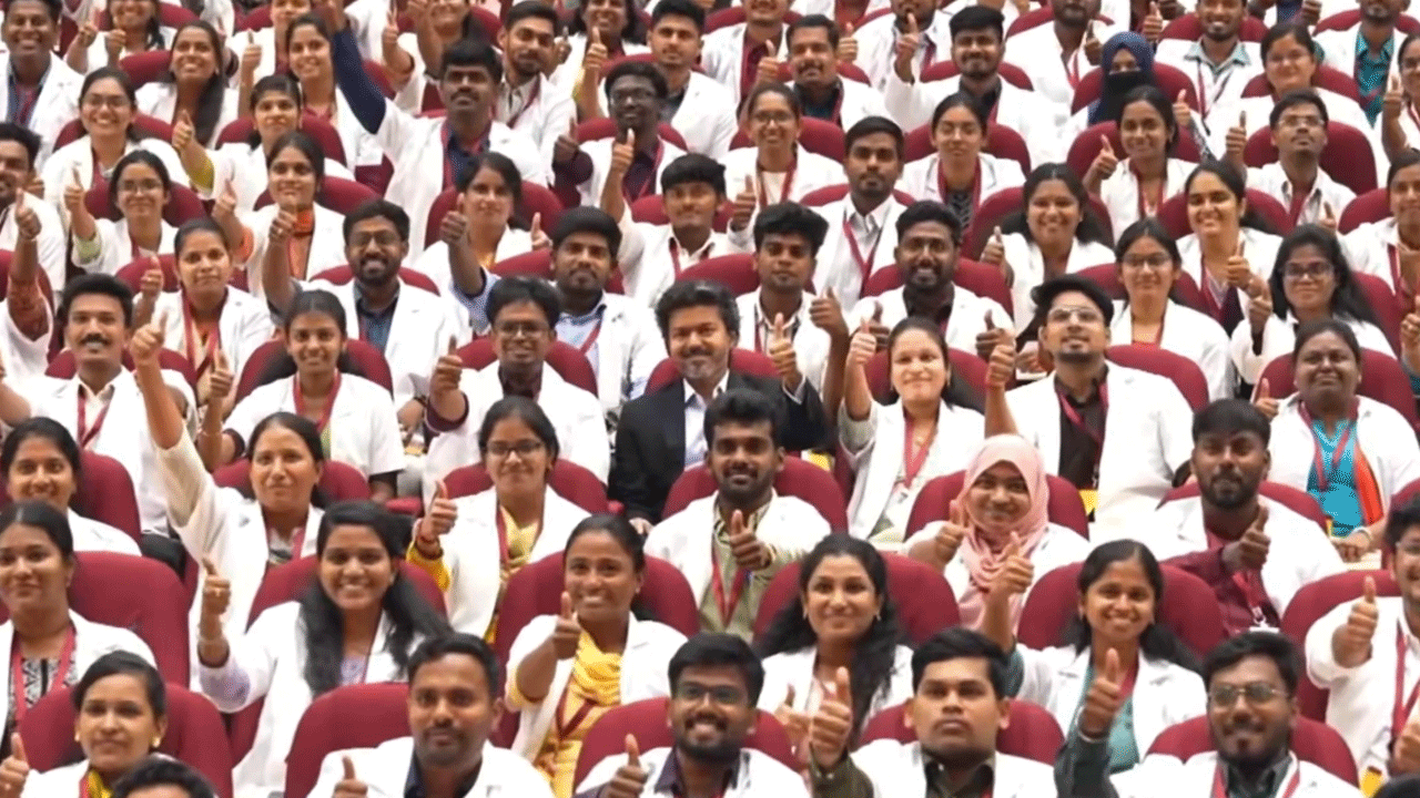 முதலமைச்சர் விஜய் 2,144 பேருக்கு பணி ஆணைகளை வழங்கினார்..!