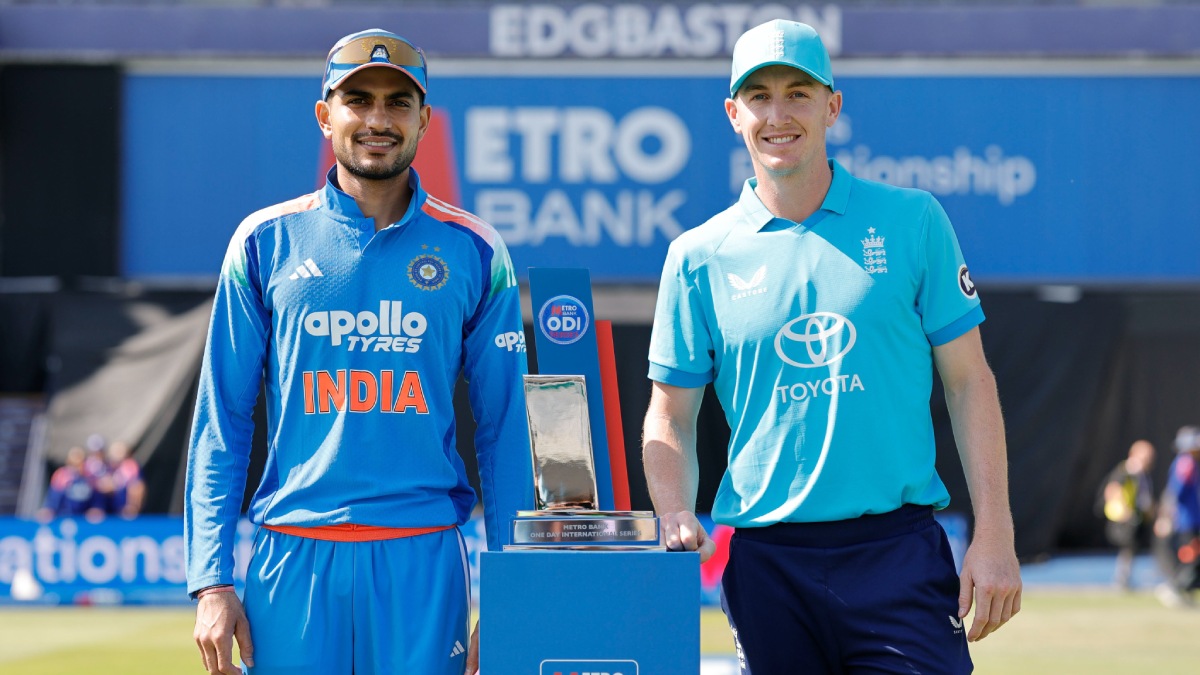 IND vs ENG: முதல் ஒருநாள் போட்டிக்கு முன் 45 விநாடிகள் கை தட்டப்பட்டது எதற்கு? காரணம் இது தான்