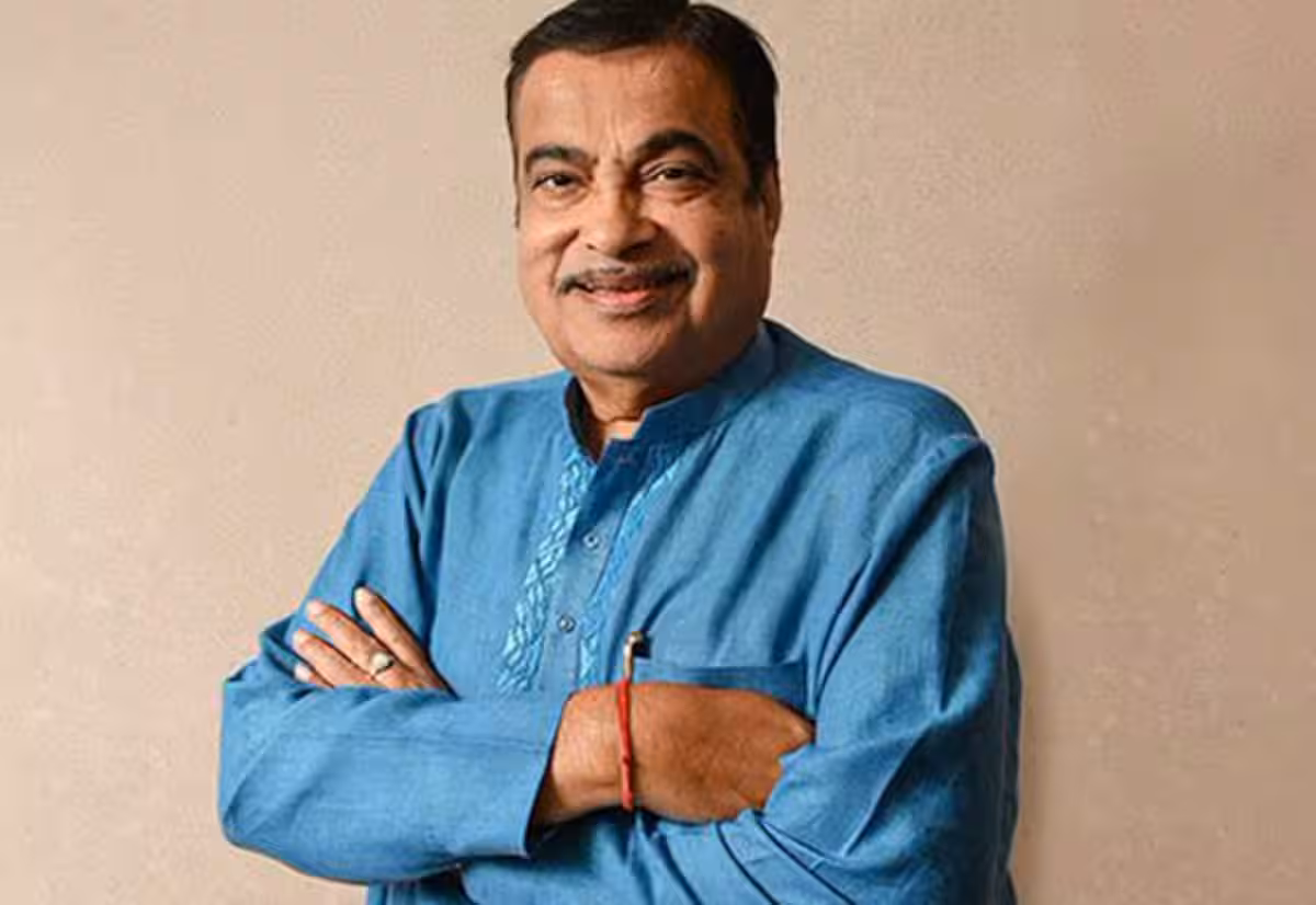 எத்தனால் கலப்புக்கு எதிராக அவதுாறு பிரசாரம்; பின்னணியில் பெட்ரோல் லாபி இருப்பதாக கட்கரி குற்றச்சாட்டு