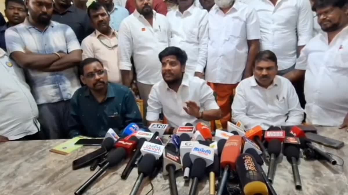 அண்ணாமலையார் கோயிலில் பக்தர்கள் விரைந்து தரிசனம்