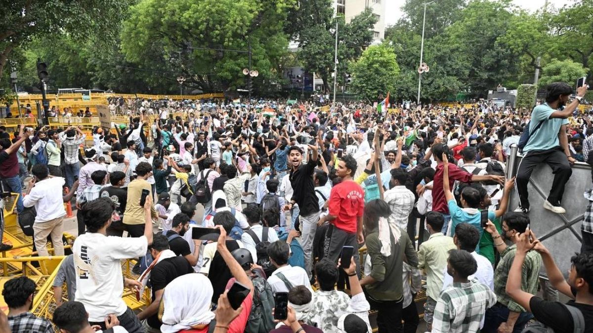 மீண்டும் போராட்டத்தை அறிவித்த கரப்பான் பூச்சிகள்; மறுப்பு தெரிவித்த உச்சநீதிமன்றம்
