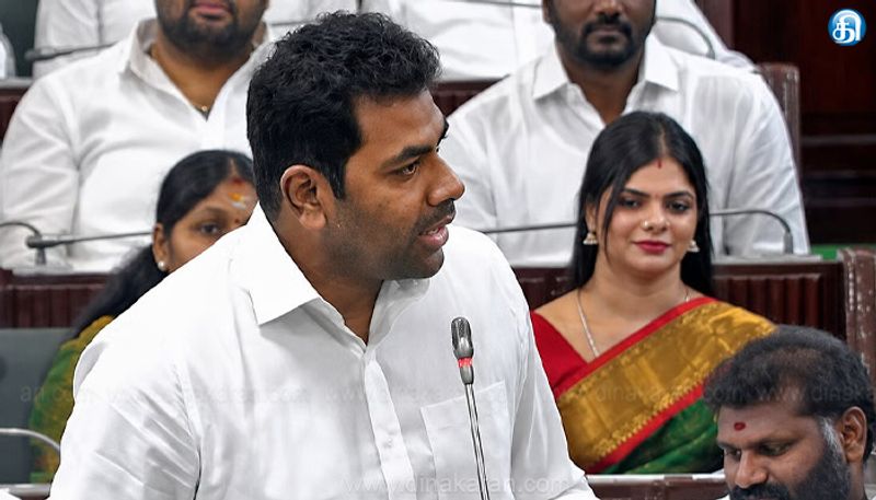 அதிமுகவும் நாமும் ஒன்றுதான்: அமைச்சர் ஆதவ் அர்ஜூனா பேச்சால் சிரிப்பலை