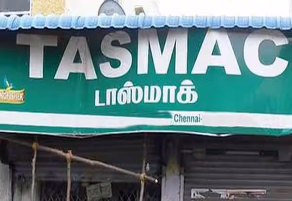 கூடுதல் விலைக்கு மது விற்பனை: டாஸ்மாக்கில் 67 பேர் 'சஸ்பெண்ட்'