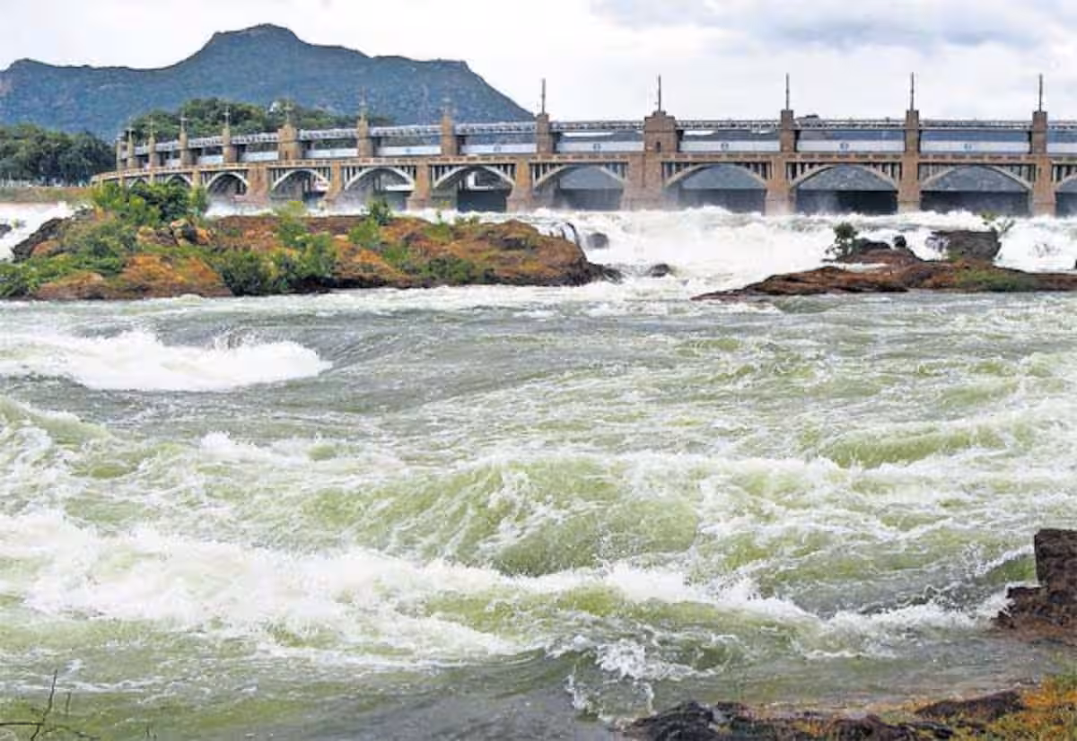  மேட்டூர் அணை தாமதமாக திறப்பால் பாதிப்பு ஏற்படும்: தி.மு.க., விமர்சனம்