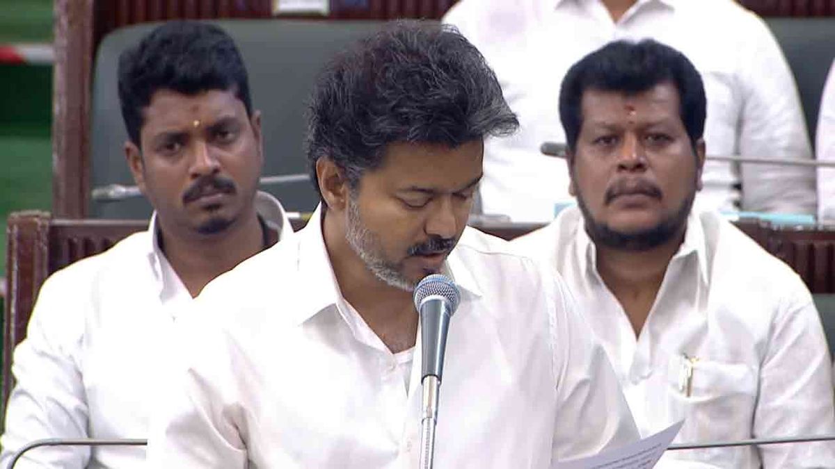 முதல்வர் விஜய் மீது உரிமை மீறல் புகார்!