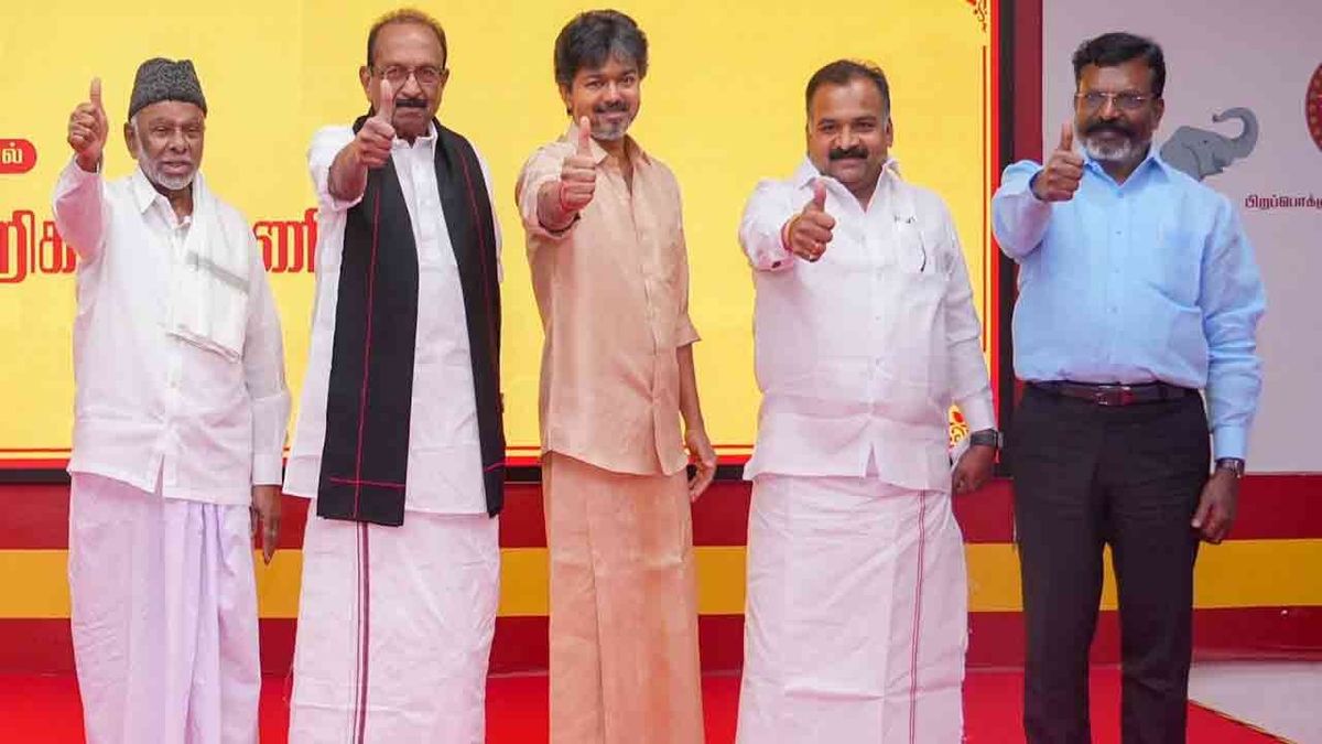 த.வெ.க. நட்சத்திரப் பேச்சாளர்கள் பட்டியல் : கூட்டணிக் கட்சித் தலைவர்களின் பெயர்கள் நீக்கம்!