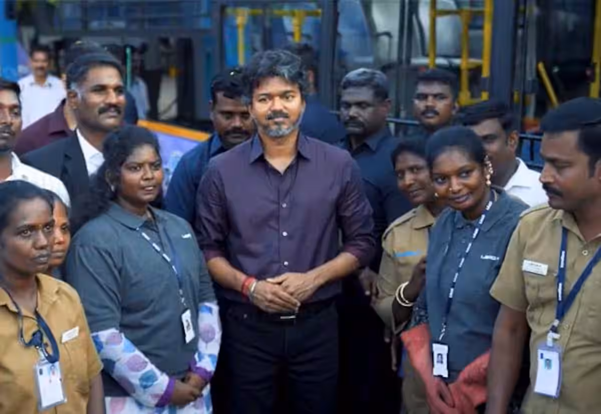 அம்மா, அக்கா, பெண் குழந்தைகள், தங்கைகளுக்கு கட்டணமில்லா வெற்றிப் பயணம் திட்டம்; முதல்வர் விஜய் பெருமிதம்