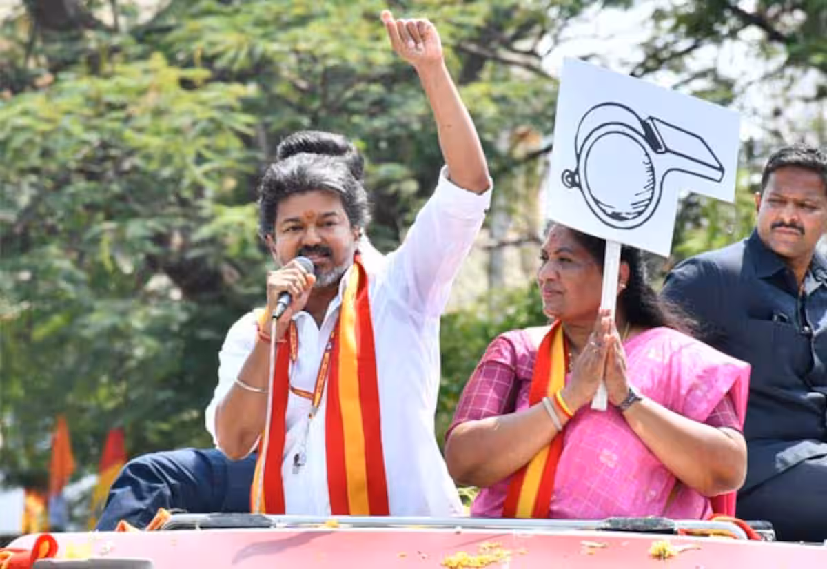 பெண்களை பற்றி அவதூறாக பேசினால் சும்மாவிட மாட்டேன்: முதல்வர் விஜய் ஆவேசம்