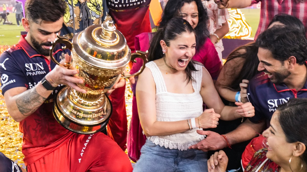 பல ஆண்டு போராட்டம் முடிவுக்கு வந்தது.. புவனேஸ்வர் குமார் மனைவி ஒரே வார்த்தையில் உருக்கம்