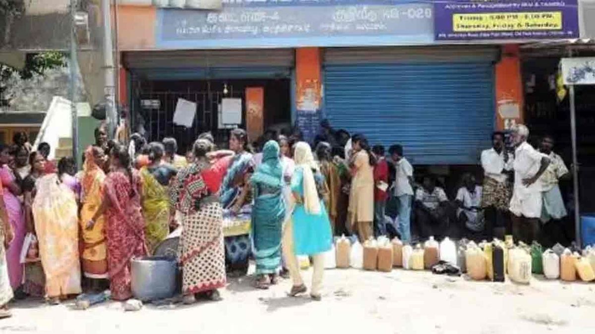 குடும்ப அட்டைதாரர்களுக்கு மகிழ்ச்சி செய்தி சொன்ன தமிழக அரசு